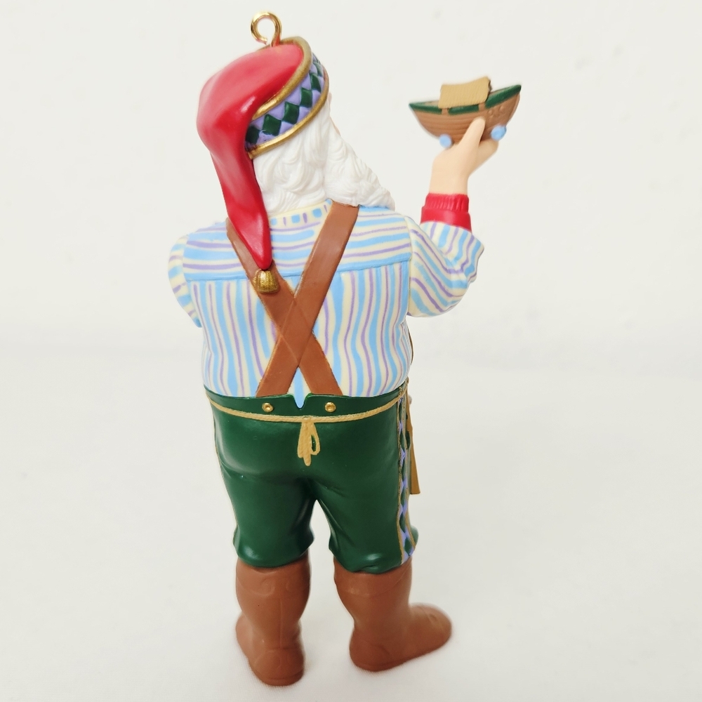 Hallmark Keepsake “The Toymaker’s Gift” Ornament 1999 Collector’s Club - Picture 5 of 10
